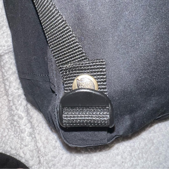 urban outfitters black kanken backpack - Picture 13 of 14